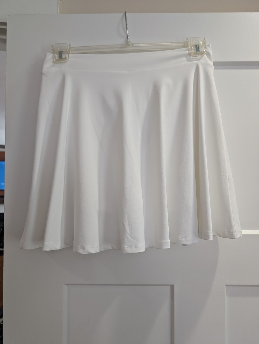 Fabletics White Flounce Skort